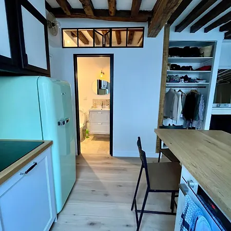 Appartement En Centre De Versailles